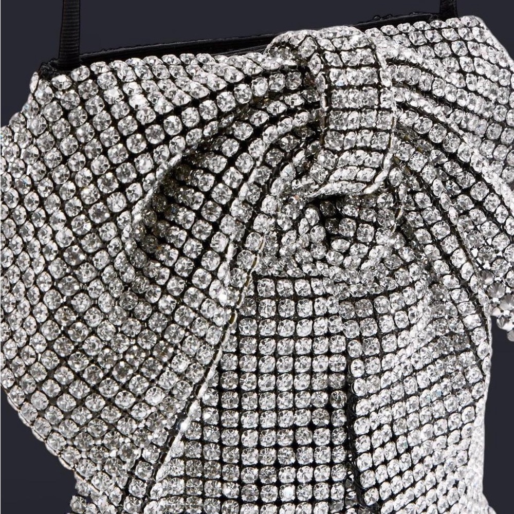Glitter Dumpling Lux Evening Bag Weighty Squishy 360•Encrusted Detachable Chain